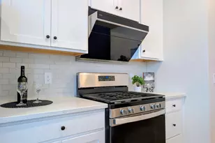 409 Reading Ct, Princeton Junction, NJ 08550 - Photo 7
