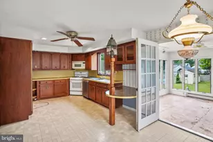 47 Hillhurst Ave, Hamilton Township, NJ 08619 - Photo 11