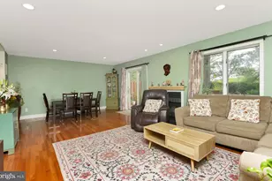 19 Exeter Ct, Princeton, NJ 08540 - Photo 3