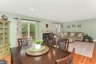 19 Exeter Ct, Princeton, NJ 08540 - Photo 7