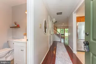 27 Tynemouth Ct, Robbinsville, NJ 08691 - Photo 9