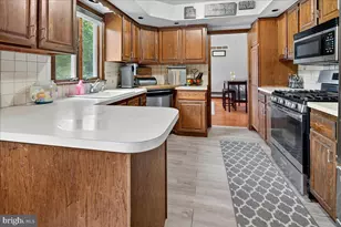 35 Beechwood Dr, Robbinsville, NJ 08691 - Photo 7