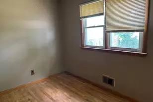21 Loomis Ave, Hamilton Township, NJ 08610 - Photo 5