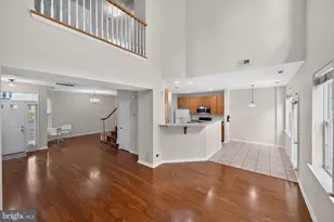 28 Sutton Ct, Pennington, NJ 08534 - Photo 3
