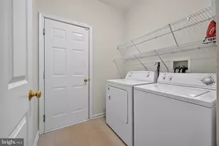 28 Sutton Ct, Pennington, NJ 08534 - Photo 17