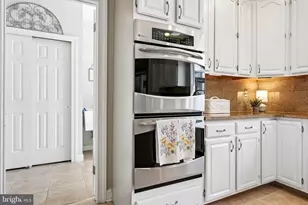 2 Norfolk Ct, Princeton Junction, NJ 08550 - Photo 13