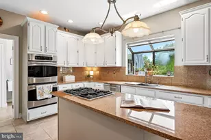 2 Norfolk Ct, Princeton Junction, NJ 08550 - Photo 9