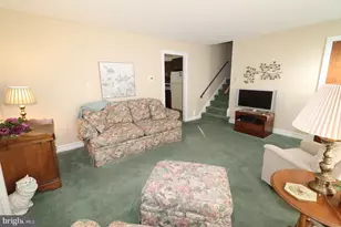 12 Phaeton Dr, Hamilton Township, NJ 08690 - Photo 5