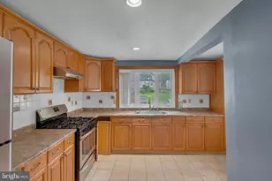 169 N Main St, Hightstown, NJ 08520 - Photo 25