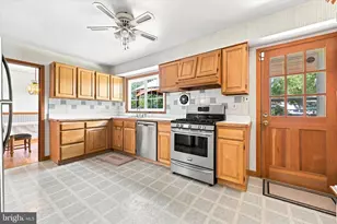 18 Rockland Rd, Ewing Township, NJ 08638 - Photo 9