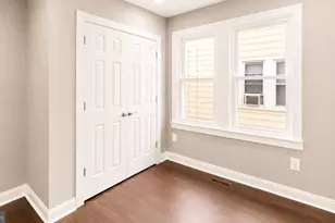 209 Woodlawn Ave, Hamilton Township, NJ 08609 - Photo 11