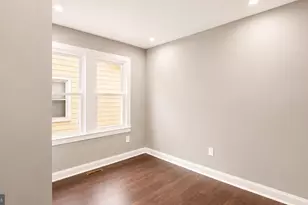 209 Woodlawn Ave, Hamilton Township, NJ 08609 - Photo 9