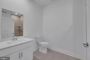 257 Lewis Fisher Dr, Pennington, NJ 08534 - Photo 13