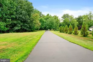 3 Donna St, Robbinsville, NJ 08691 - Photo 3