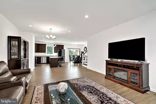 26 Misty Mdw Ln, Hamilton Township, NJ 08619 - Photo 3