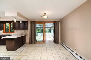 18 Edgewood Rd, Robbinsville Township, NJ 08691 - Photo 5