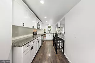 241 Roseland Ave, Lawrence Township, NJ 08648 - Photo 17