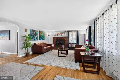 321 Buttonwood Street, Hamilton Township, NJ 08619 - Photo 5
