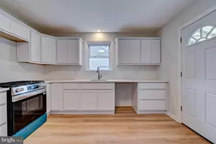 708 Nathan Hale Ave, Trenton, NJ 08648 - Photo 11