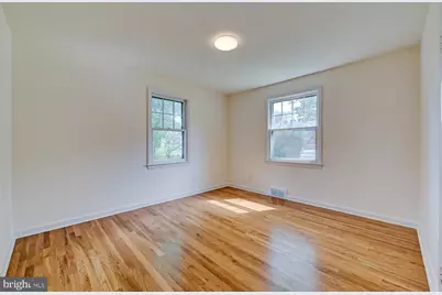 708 Nathan Hale Avenue, Trenton, NJ 08648 - Photo 15