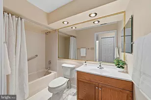 311 American Eagle Ct, Lawrence Township, NJ 08648 - Photo 23