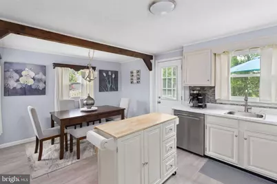 39 Benson Lane, Hamilton Township, NJ 08610 - Photo 9