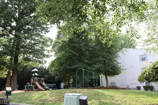 17 Holly Ct, Hamilton Township, NJ 08619 - Photo 3