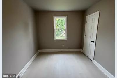 124 Robbins Avenue #APT B, Ewing Township, NJ 08638 - Photo 11
