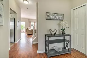 216 E Waverly Ct, Robbinsville Township, NJ 08691 - Photo 3