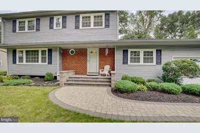 10 Cornwall Drive, Hightstown, NJ 08520 - Photo 5