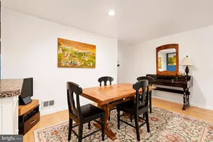 33 Coral Tree Ct, Lawrence Township, NJ 08648 - Photo 9