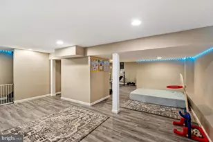 458 Livingston Dr, East Windsor Township, NJ 08520 - Photo 21