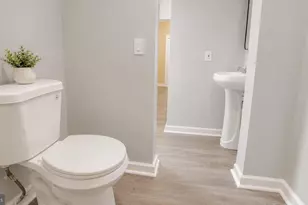 292 Spring St, Trenton, NJ 08618 - Photo 13