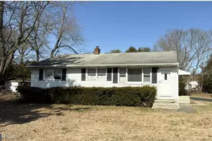 325 Sharon Rd, Robbinsville, NJ 08691 - Photo 1