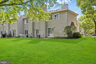 37 Teal Ct, East Windsor Township, NJ 08520 - Photo 5