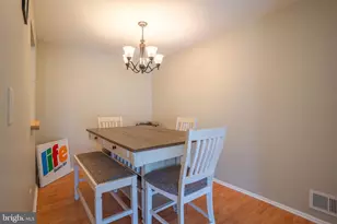 27 Chambord Ct, Hamilton Township, NJ 08619 - Photo 7