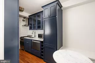 25 Palmer Square W, Princeton, NJ 08542 - Photo 15
