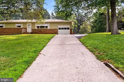 281 Windsor Road, Hightstown, NJ 08520 - Photo 3