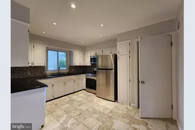 125 Lakedale Drive, Lawrenceville, NJ 08648 - Photo 5