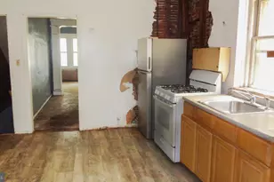 25 Sanford St, Trenton, NJ 08618 - Photo 7