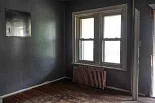 25 Sanford St, Trenton, NJ 08618 - Photo 3