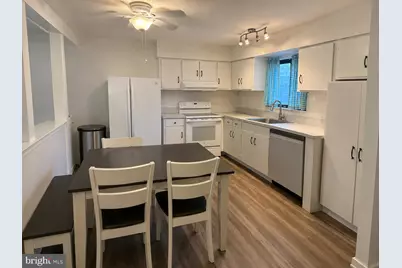 302 Meadow Woods, Lawrenceville, NJ 08648 - Photo 1