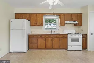 16 Running Brook Rd, Ewing Township, NJ 08638 - Photo 15