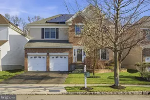 24 Devonshire Dr, West Windsor Township, NJ 08540 - Photo 3