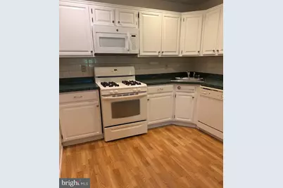 96 Willow Ct, Hamilton Township, NJ 08619 - Photo 1