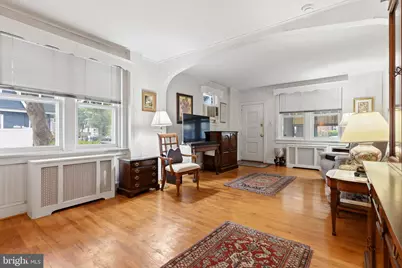 1074 Franklin Street, Trenton, NJ 08610 - Photo 5