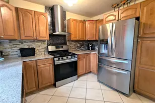 123 Howsington Pl, East Windsor Township, NJ 08520 - Photo 5