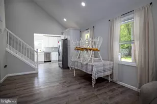 21 Dixmont Ave, Trenton, NJ 08618 - Photo 9