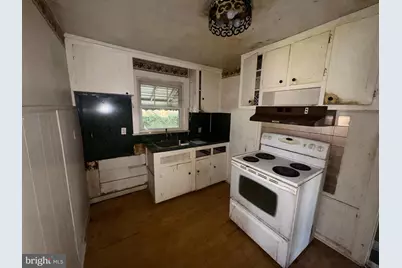 472 Connecticut Avenue, Hamilton Township, NJ 08629 - Photo 13