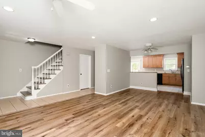 37 Dunmoor Ct S Court S, Hamilton Township, NJ 08690 - Photo 7